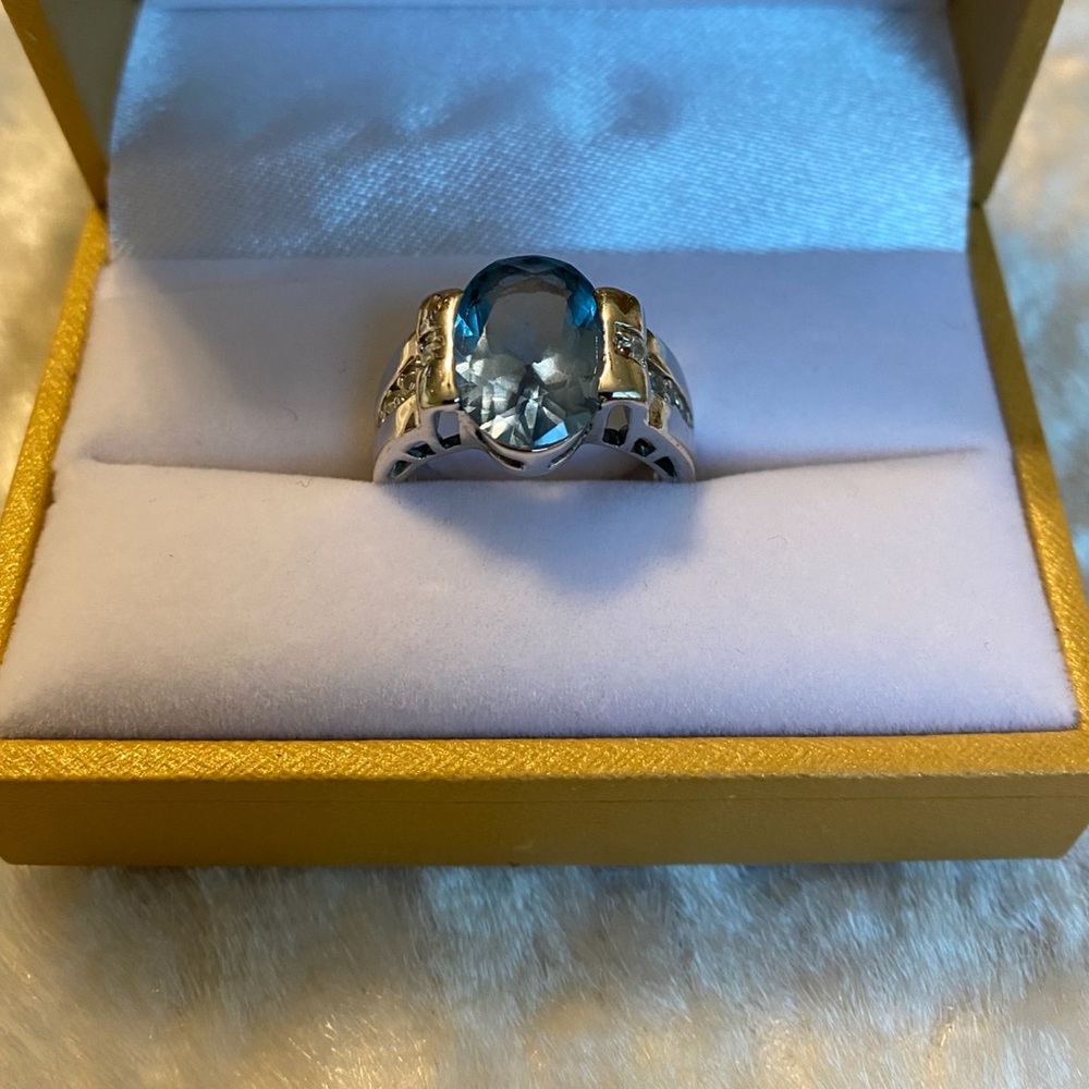 🍀Lia SophiaBlue Crystal Ring